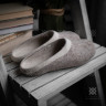 Natural felt slippers 
