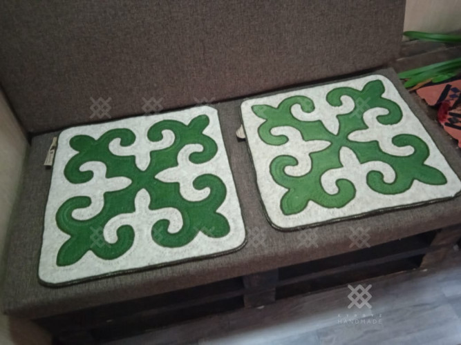 Сидушка из натуральной шерсти 40х40 см