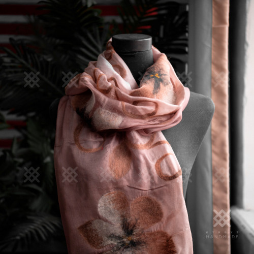 Войлочные цветы 