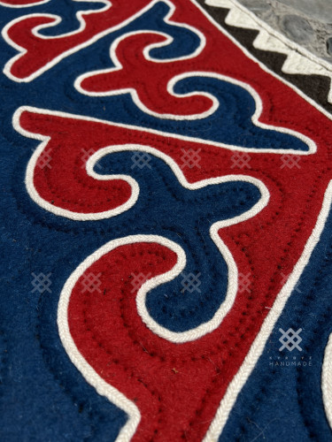 Асман сине-красный